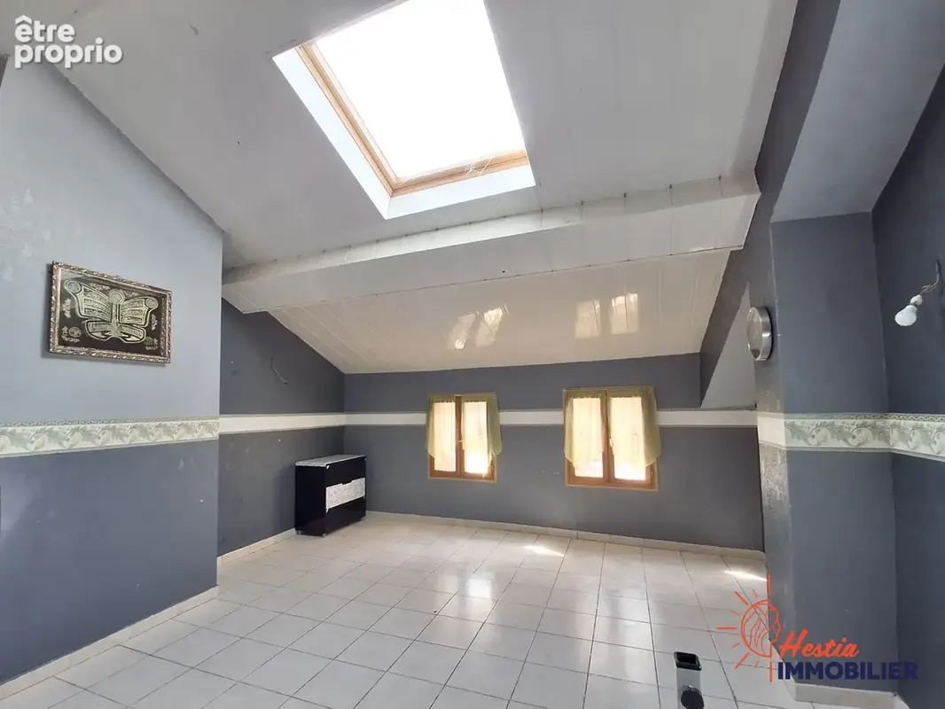 Maison 7 pièces 137 m² à vendre à Chalons-En-Champagne (51000) - photo 5