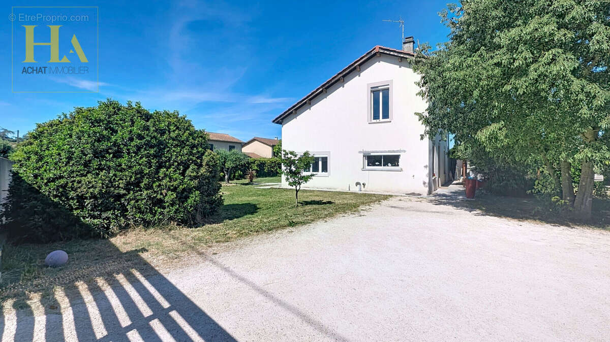 Maison à ROMANS-SUR-ISERE