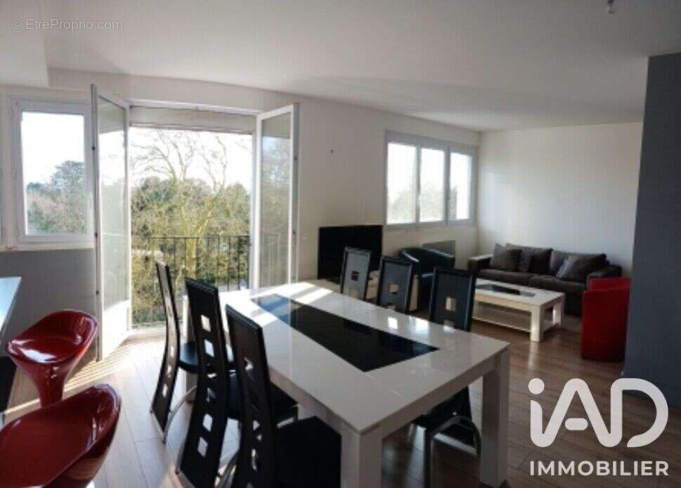 Appartement 64 m² à La Rochelle  - photo 3