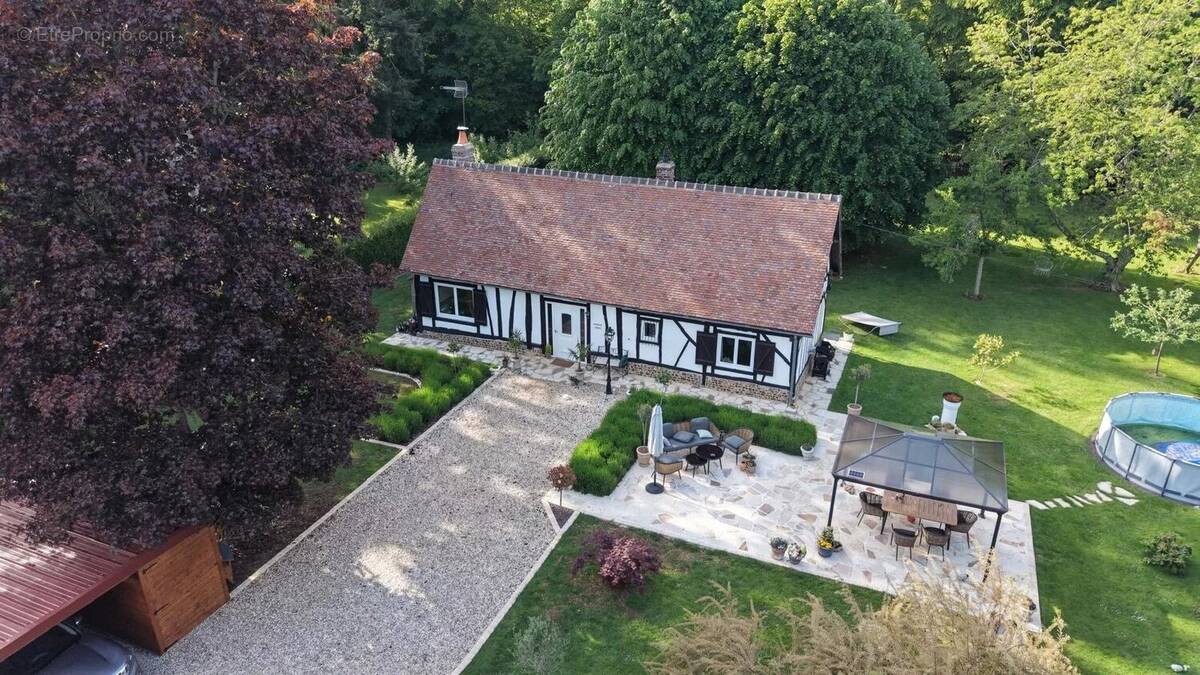 Maison à LE NOYER-EN-OUCHE