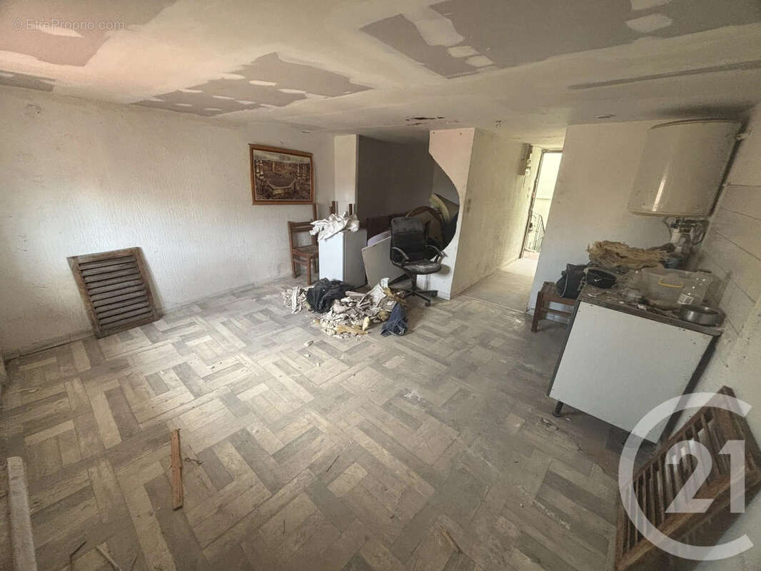 Appartement 28 m² à Toulon  - photo 2