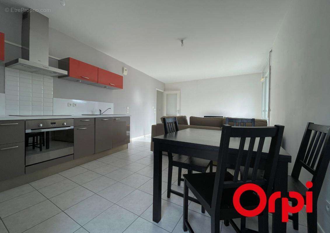 Appartement à VENISSIEUX