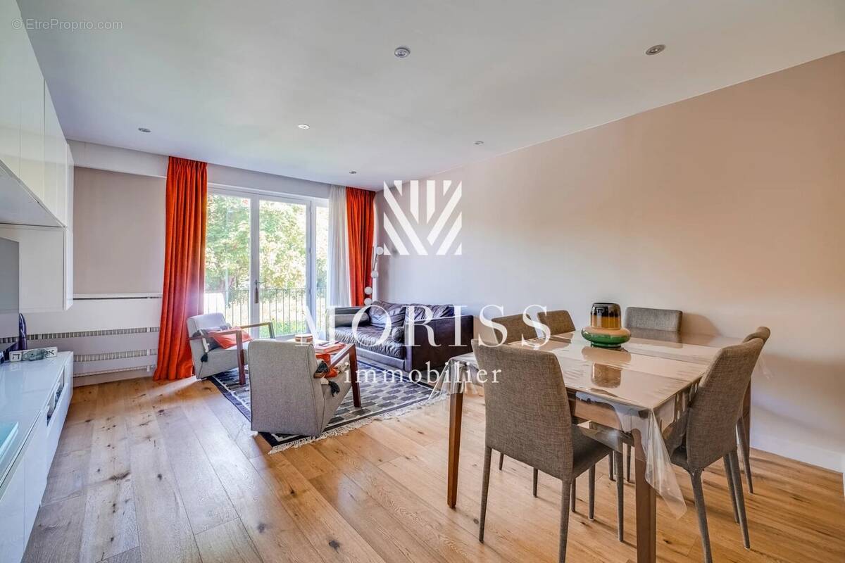 Appartement à CHARENTON-LE-PONT