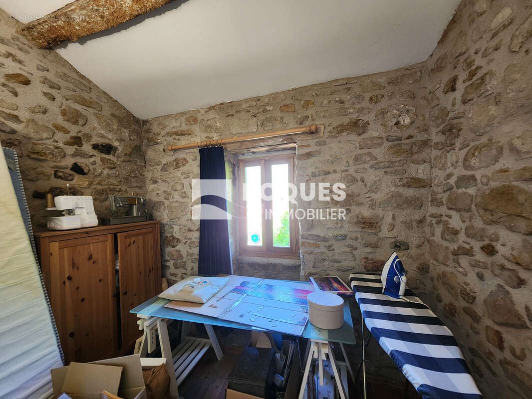 Les Plans, Maison de village avec terrasse et jardin ! - photo 31