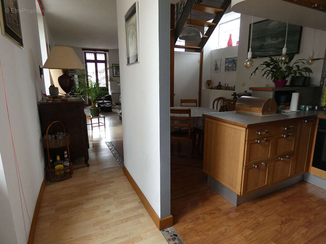 Appartement  en duplex 3 pièces - photo 2