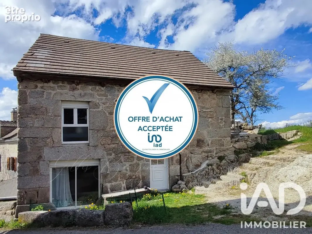 Photo 1 - Maison à AUMONT-AUBRAC