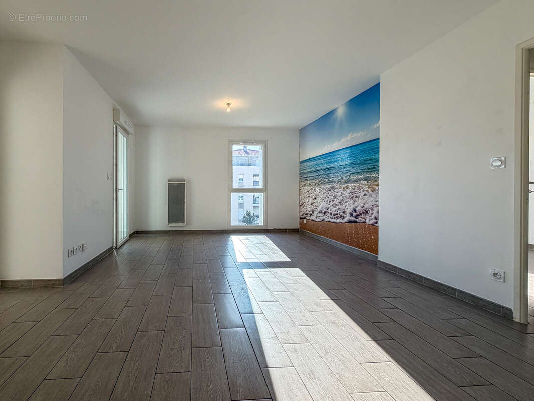 Appartement à LA LONDE-LES-MAURES