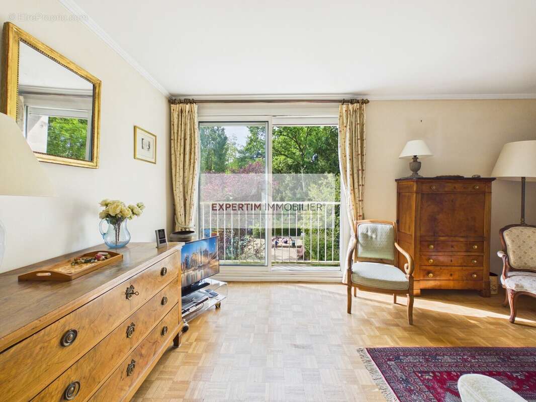 Appartement à VERSAILLES