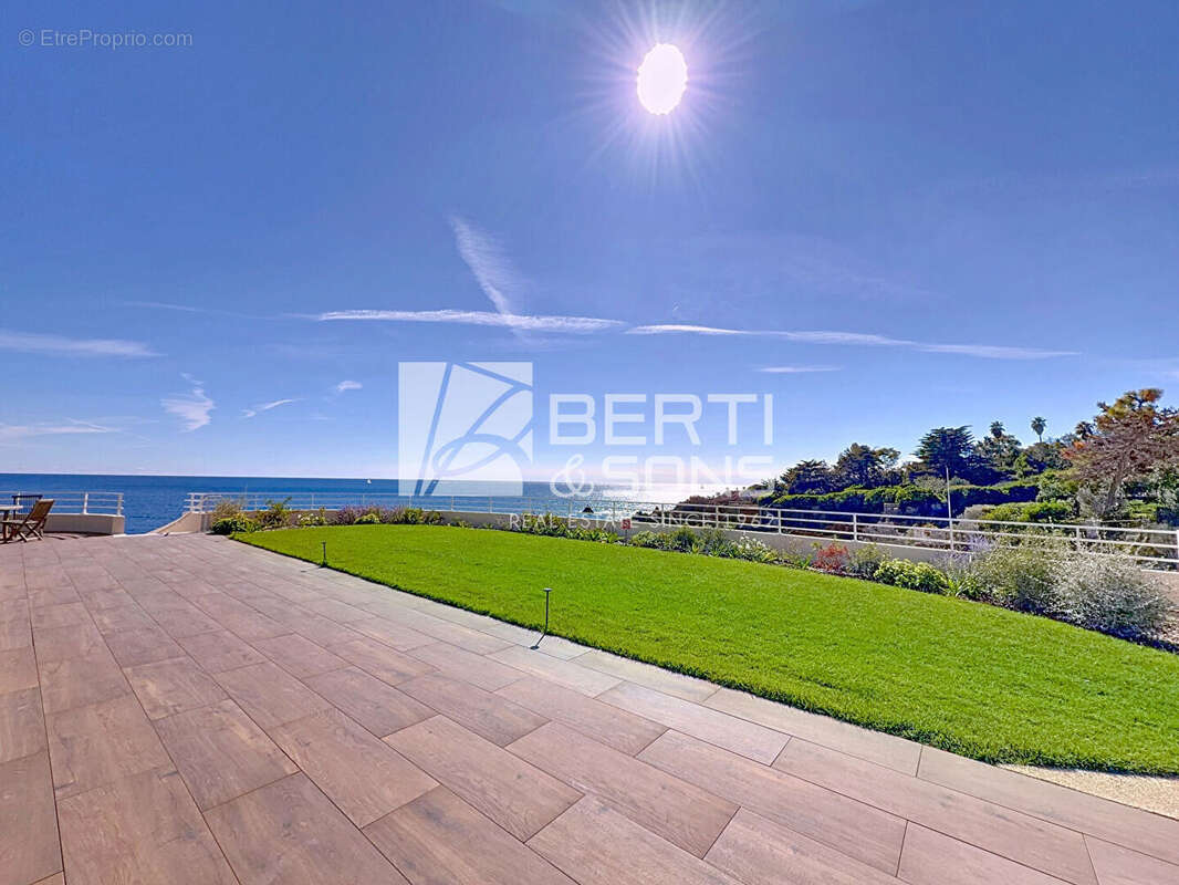 Appartement à THEOULE-SUR-MER