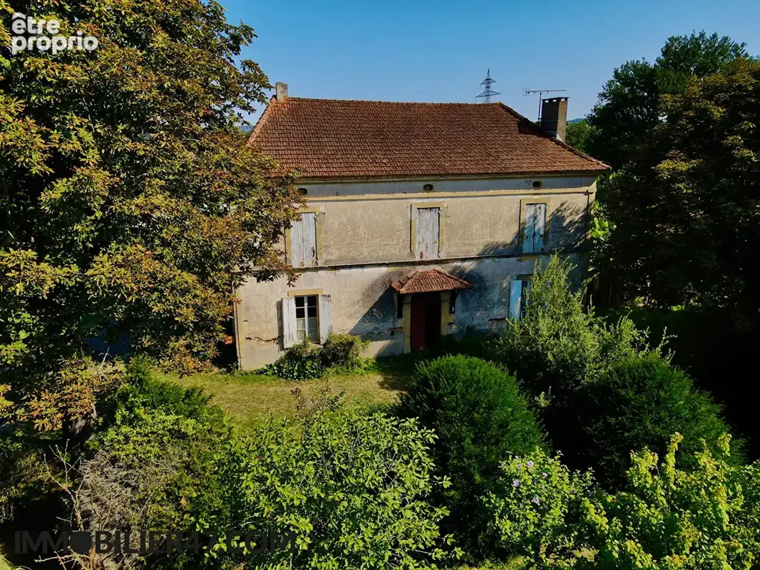 Maison en pierre avec dependances - photo 17