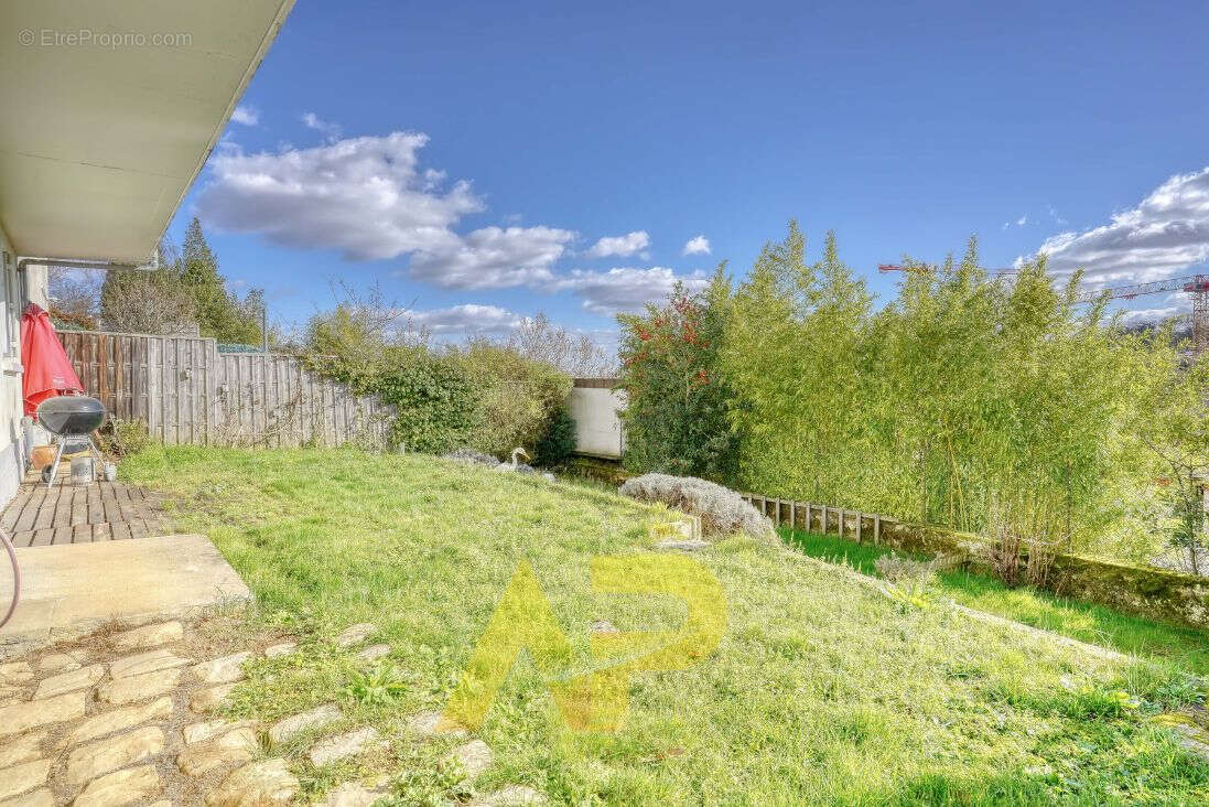 Maison à LE PLESSIS-ROBINSON