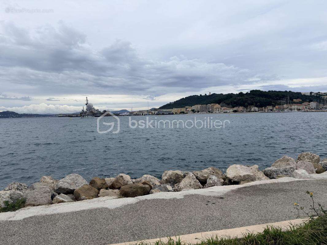 Appartement à SAINT-MANDRIER-SUR-MER