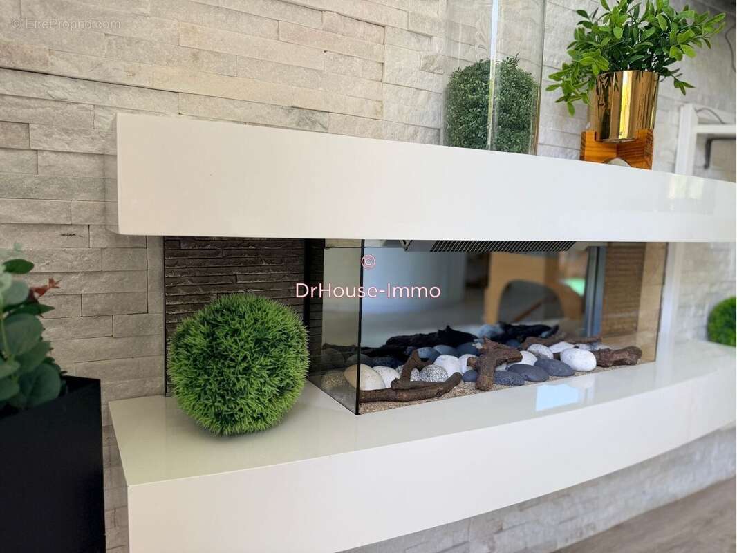 Appartement 149 m² à Pezarches  - photo 9