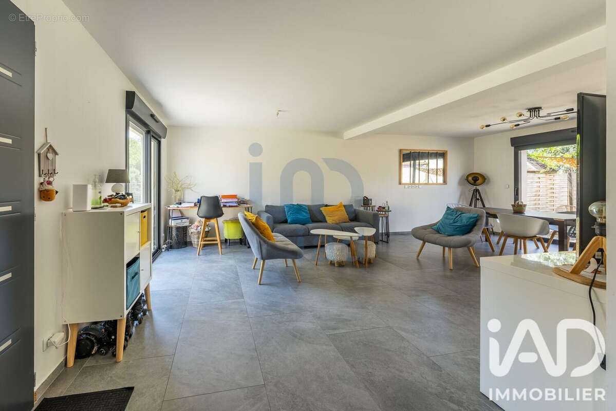 Maison 126 m² à Fleury-En-Biere  - photo 5