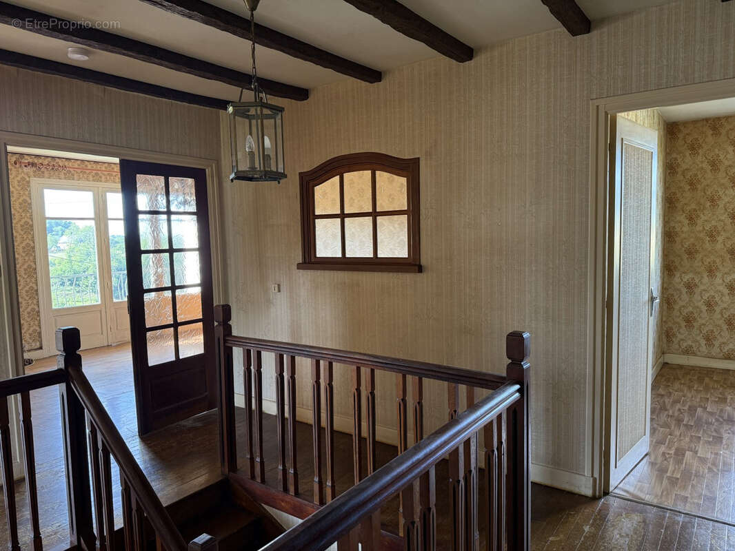 Maison 4 chambres sur sous-sol - photo 5