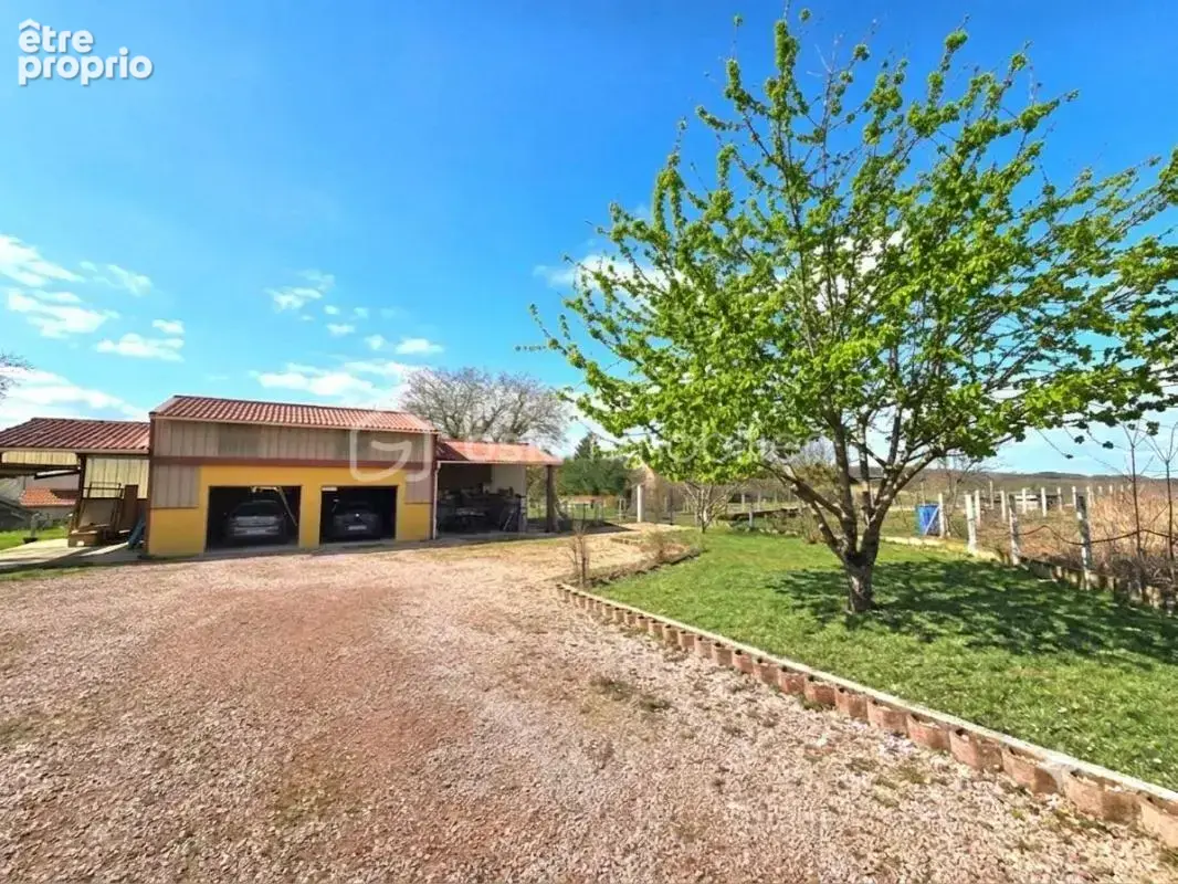 Maison de caractère 150 m² + dépendances – Parcelle 2 072 m² – Brugheas (03) - photo 24