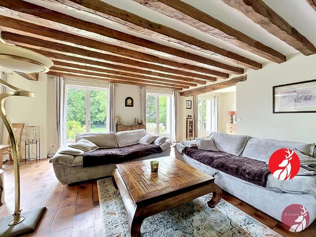 Maison à FLEURY-EN-BIERE