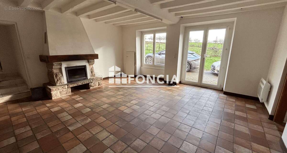 Maison en pierres avec terrain de près de 2,5 hectares - photo 2
