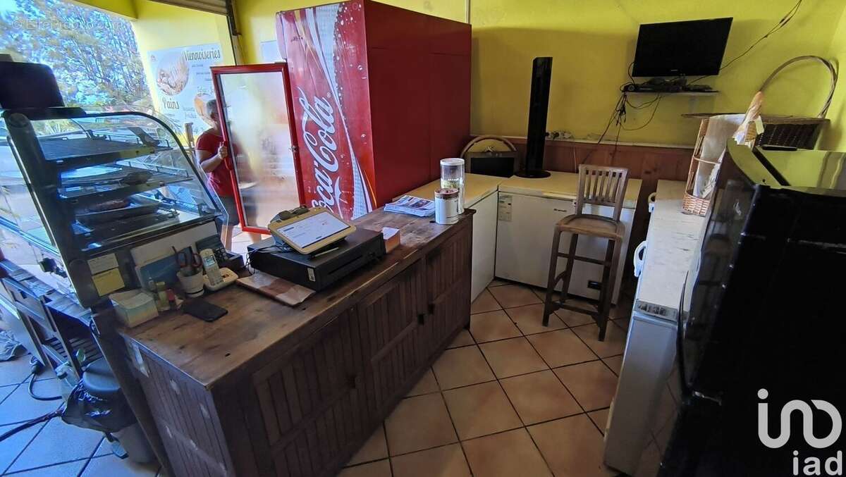 Photo 6 - Commerce à LES AVIRONS