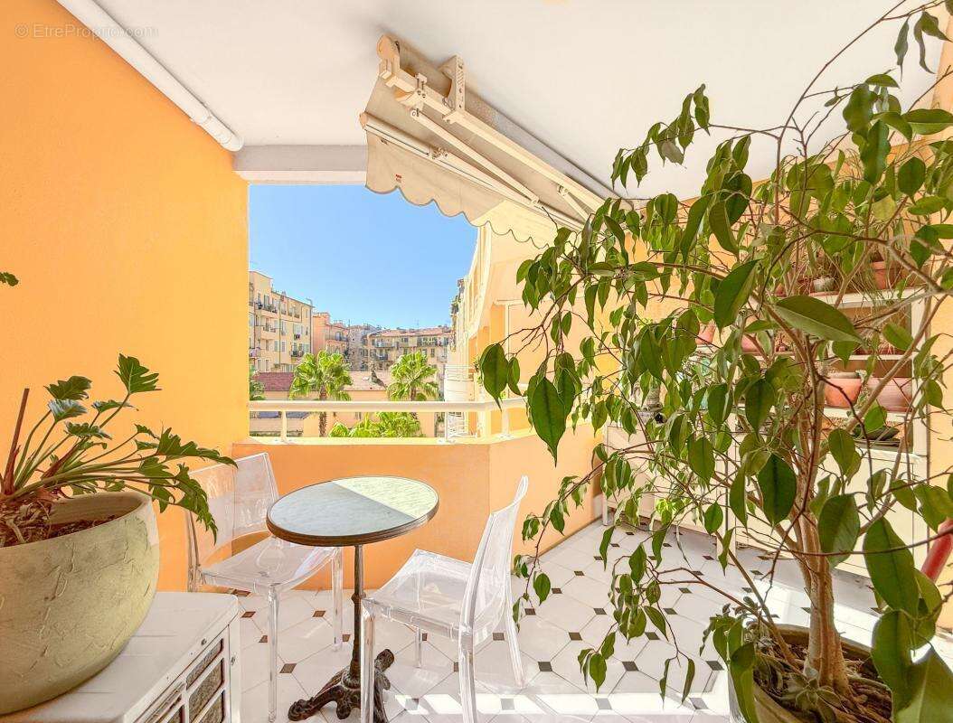 Appartement à NICE