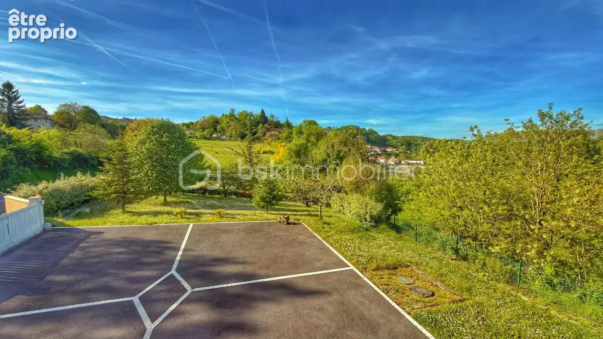Aubeterre-sur-Dronne - Maison rénovée 148 m², vue panoramique et piscine - photo 2