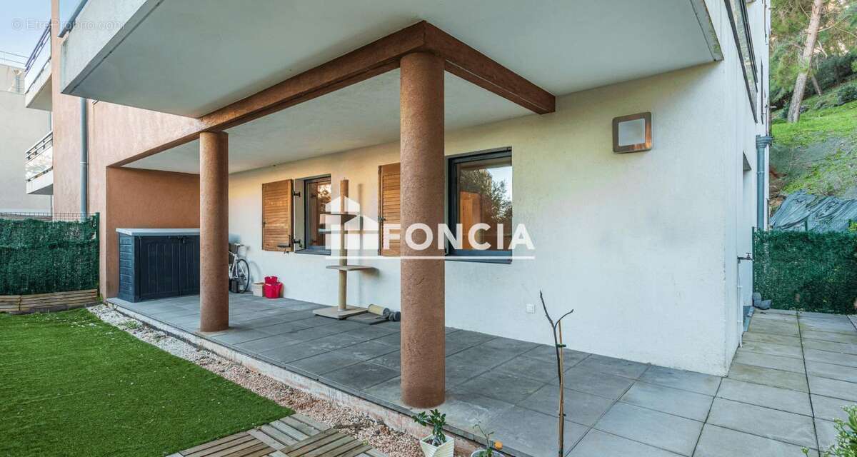 Appartement à HYERES