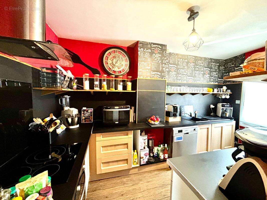 Maison à LA MENITRE