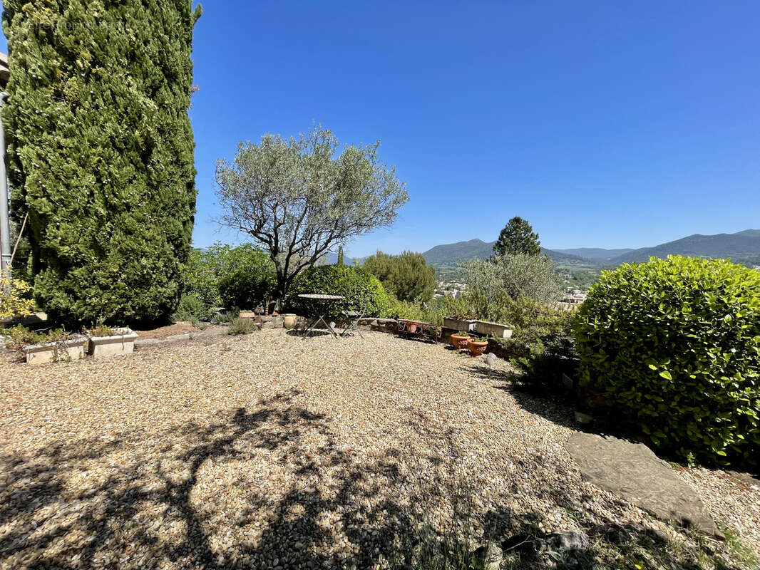 Maison à VAISON-LA-ROMAINE