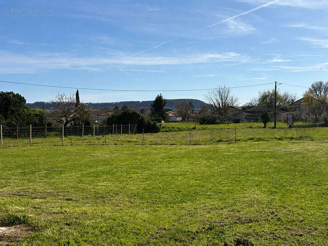 Ensemble immobilier à Villeneuve/Lot - photo 4