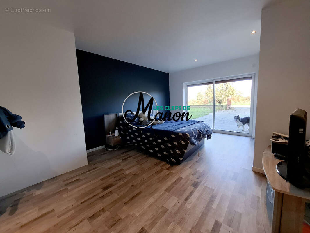 Maison à SAINT-LEGER-LA-MONTAGNE