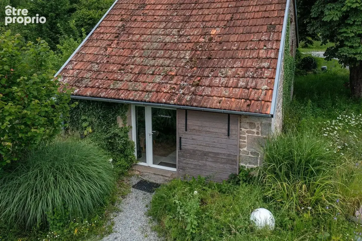 Dpt Creuse (23), à vendre Saint Vaury propriété de 590 m2 avec plusieurs logements possibles - Piscine - Dépendances - Terrain 1 - photo 11