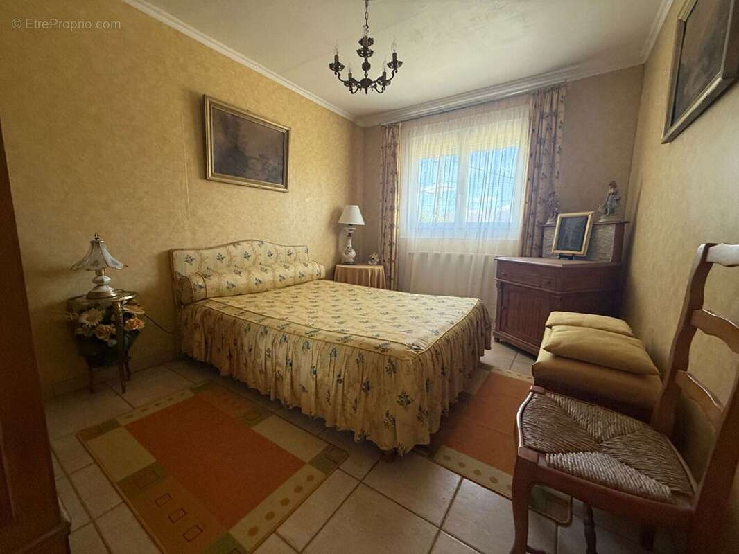 54418590e.jpg - Maison à SAINTE-GENEVIEVE