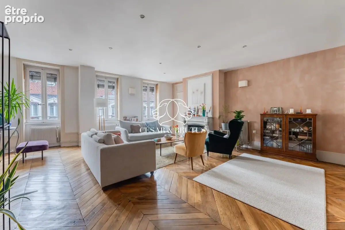 Appartement 151 m² à Lyon-2e  - photo 2