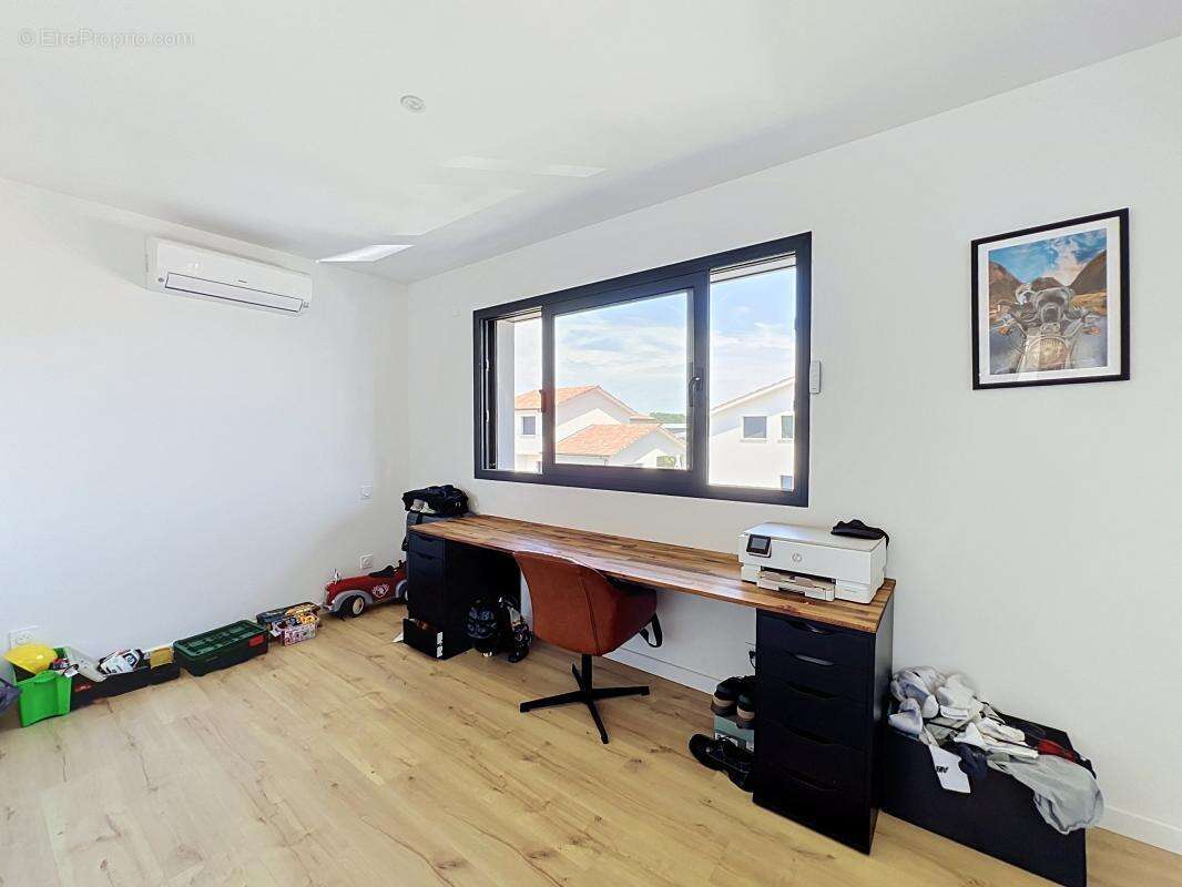 Maison 108 m² à Tosse  - photo 15