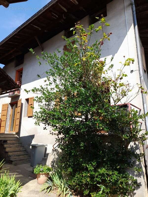 Maison à LA ROCHETTE