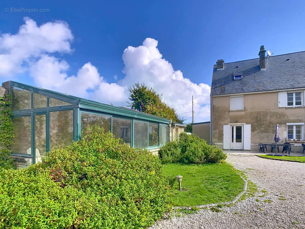 Maison à QUINEVILLE