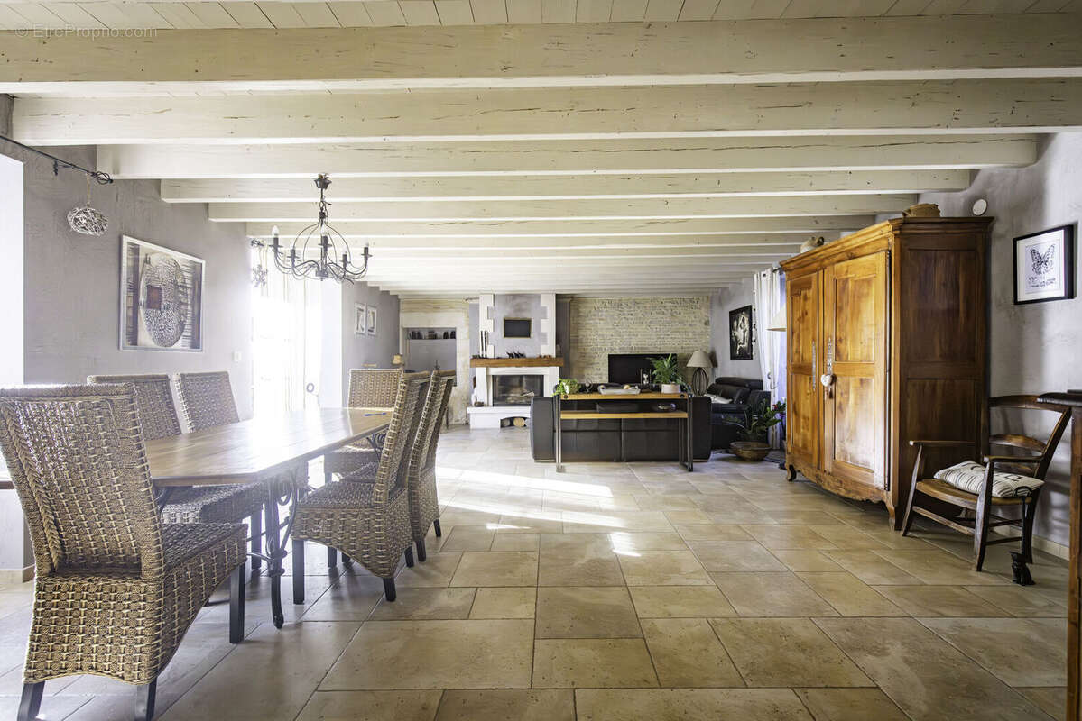 R5LP3232 - Maison à PRAHECQ