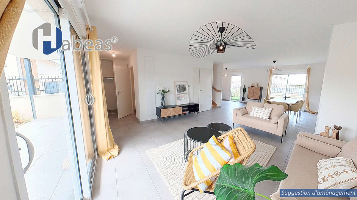 Maison à SAINT-PIERRE-DE-CHANDIEU