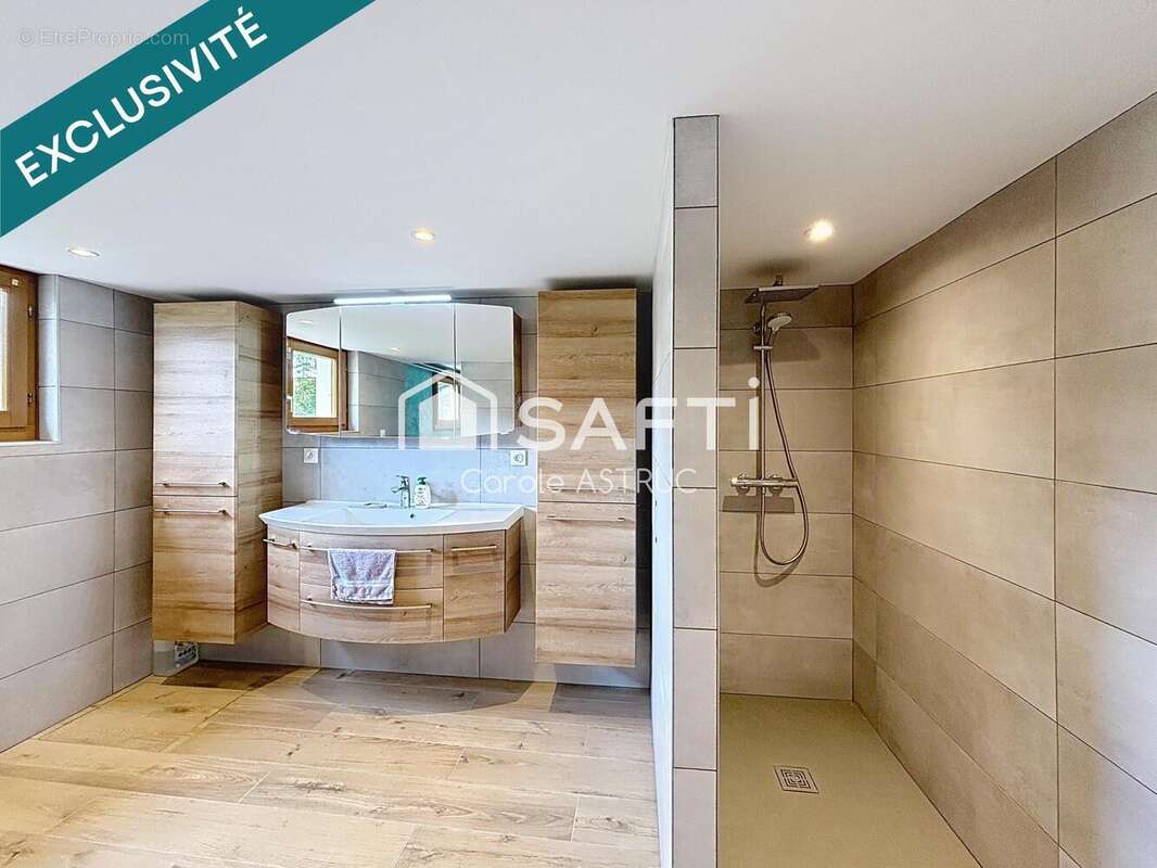 Photo 3 - Maison à ROCHEJEAN