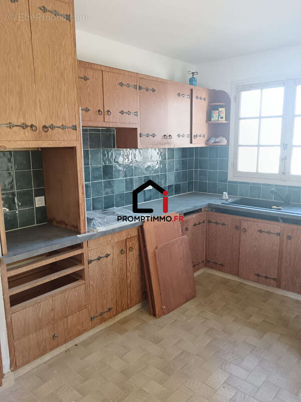 Maison 275 m² à Provins  - photo 7
