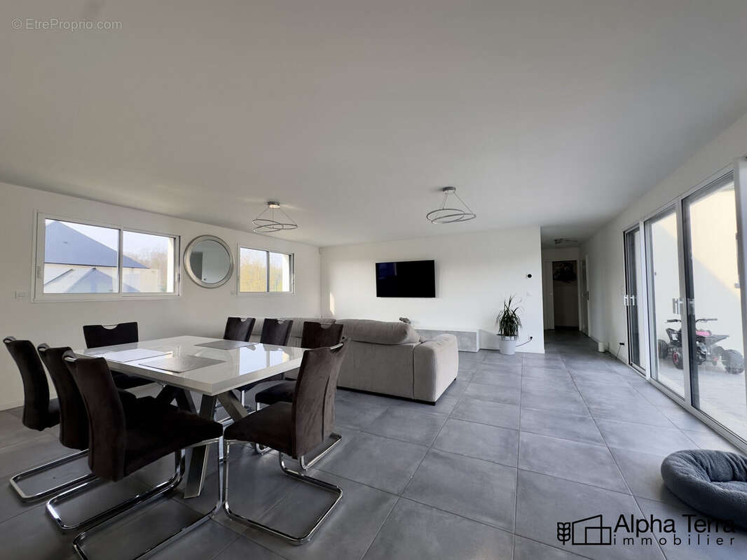 Maison à BRETTEVILLE-SUR-LAIZE