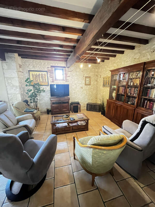 Maison à MAUVEZIN