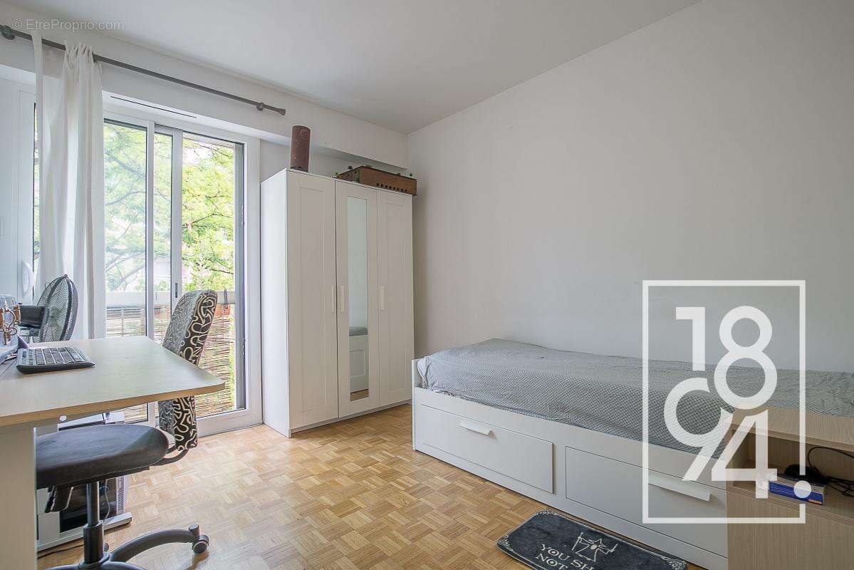 Appartement à MARSEILLE-6E
