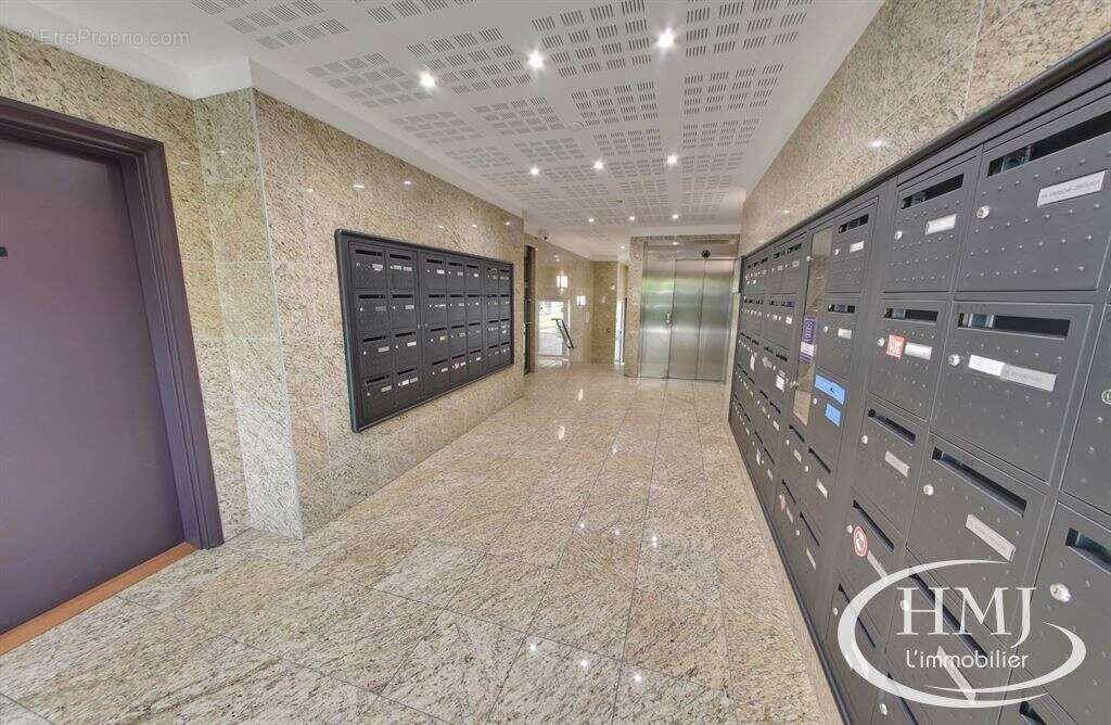 Appartement à CORBEIL-ESSONNES