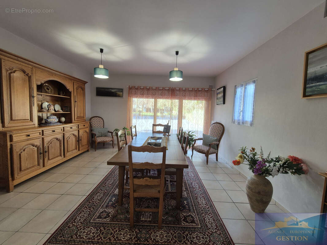 Maison à ADE