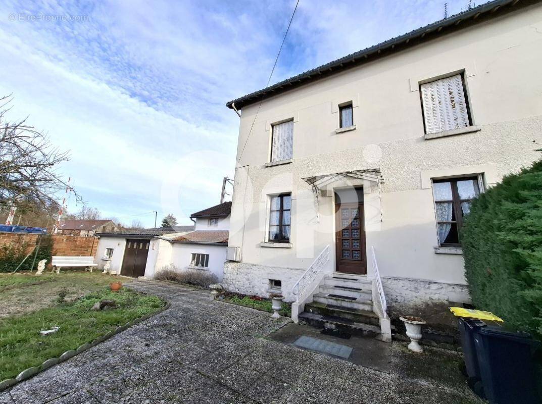 Maison à TROSLY-BREUIL