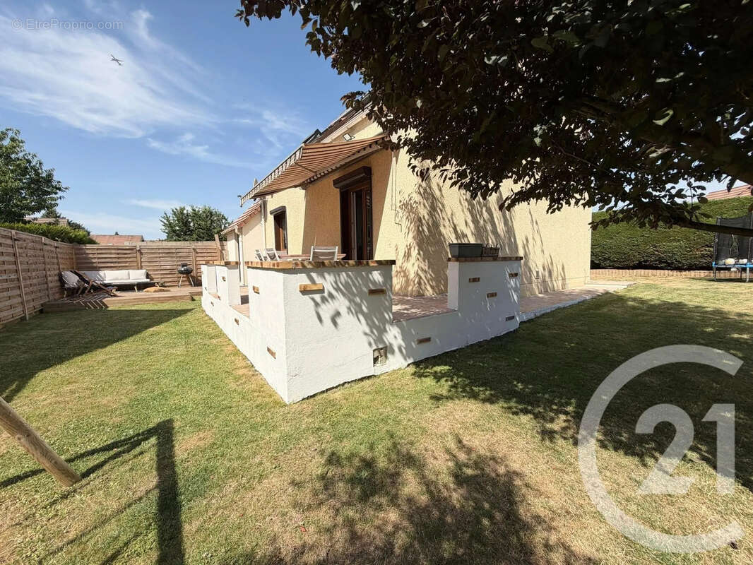 Maison à SAINT-MARD