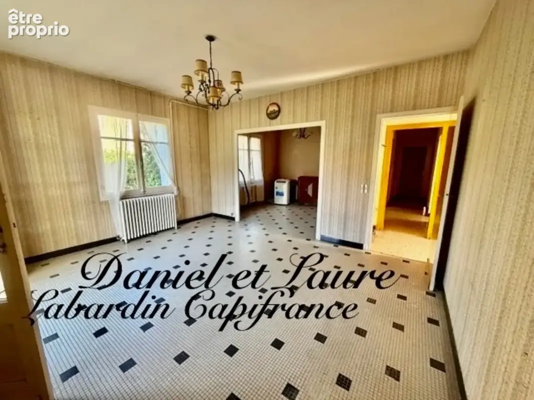 Maison avec accès à pieds commerces, écoles et services - photo 2