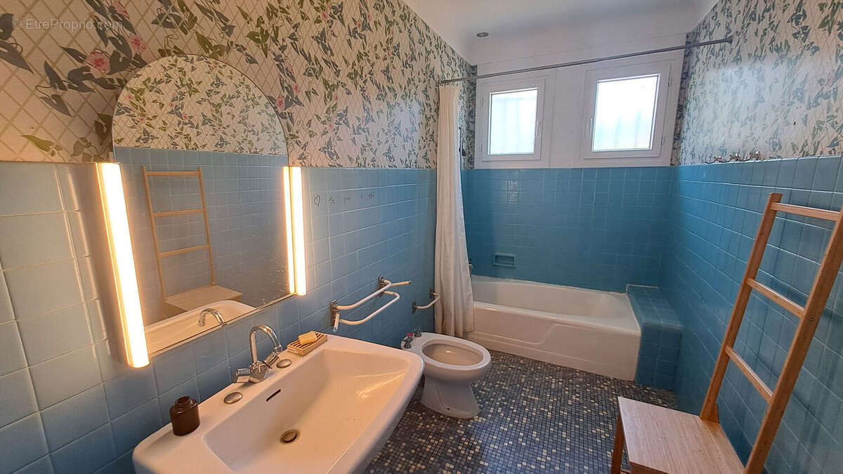 Maison à SAINT-REMY-LES-CHEVREUSE