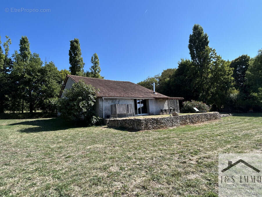 Maison à SAINT-CLAUD